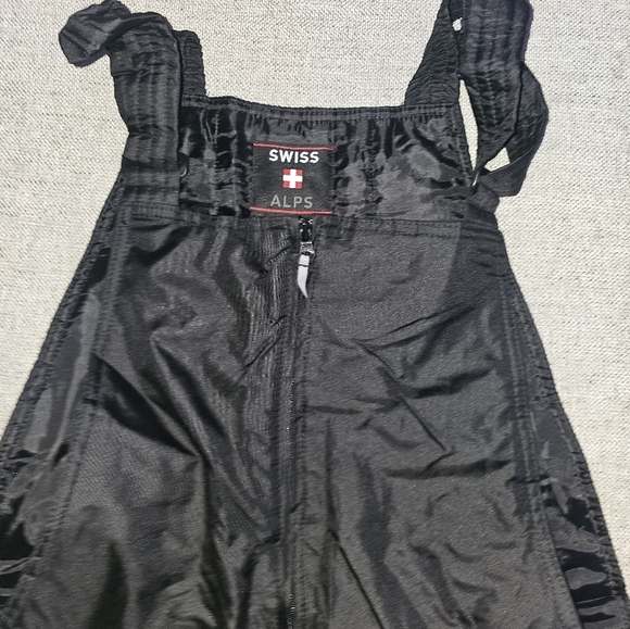 Swiss Alps Black Overalls - Picture 6 of 6